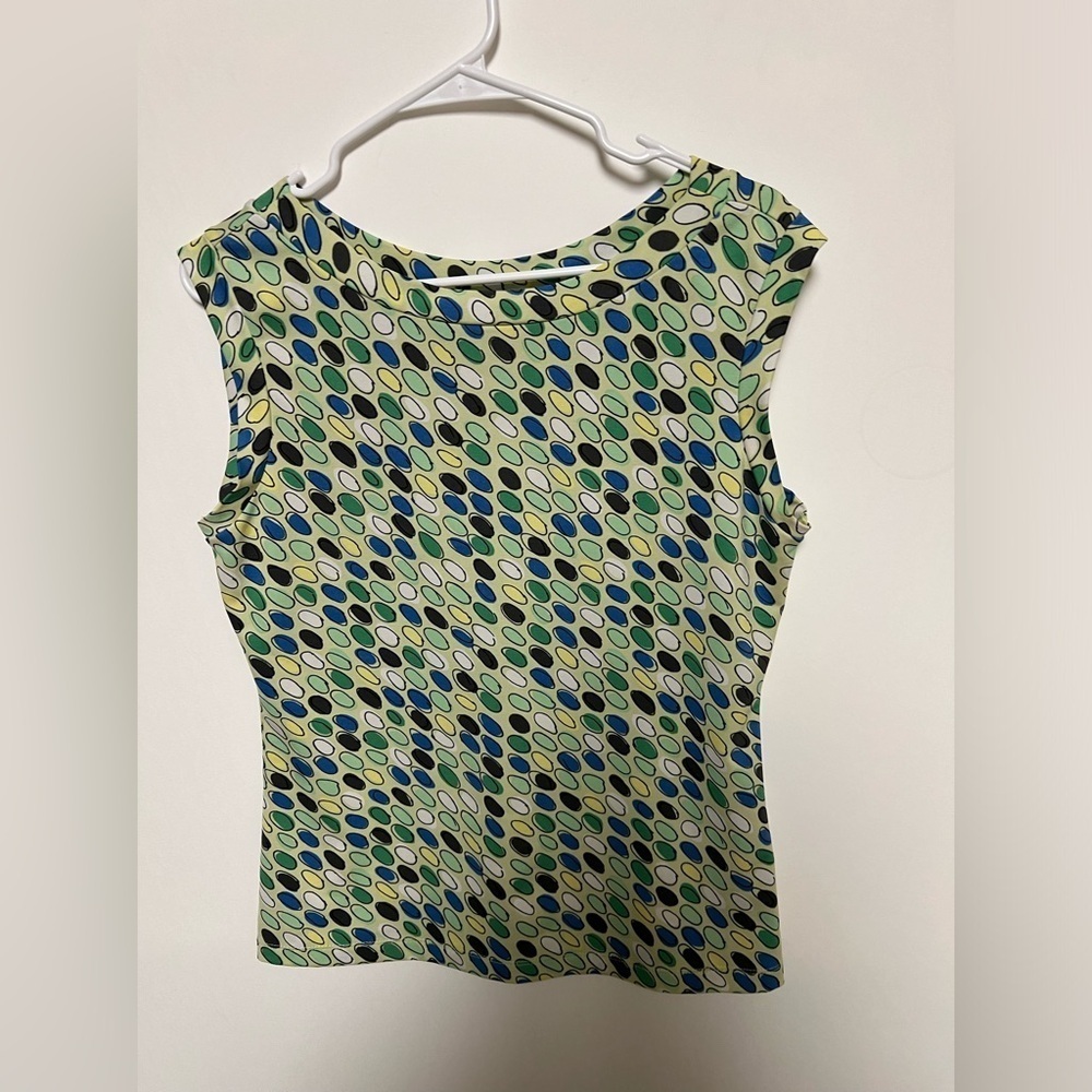 NEW YORK & COMPANY STRETCH BLOUSE SIZE MEDIUM. GREEN/YELLOW/BLUE/WHITE/GRAY